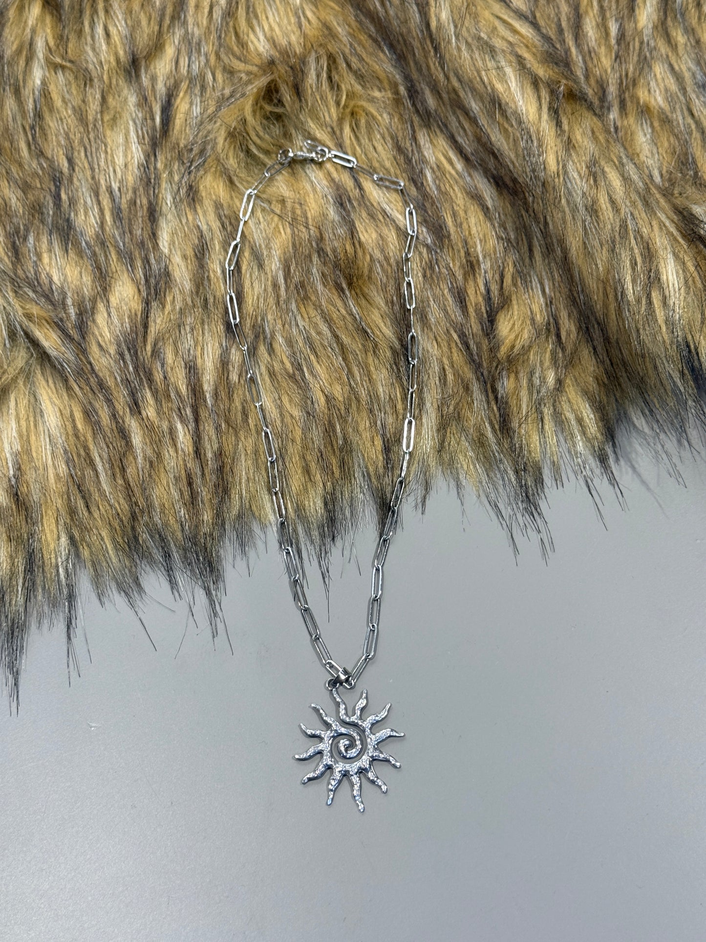 CADENA SOL PLATEADA