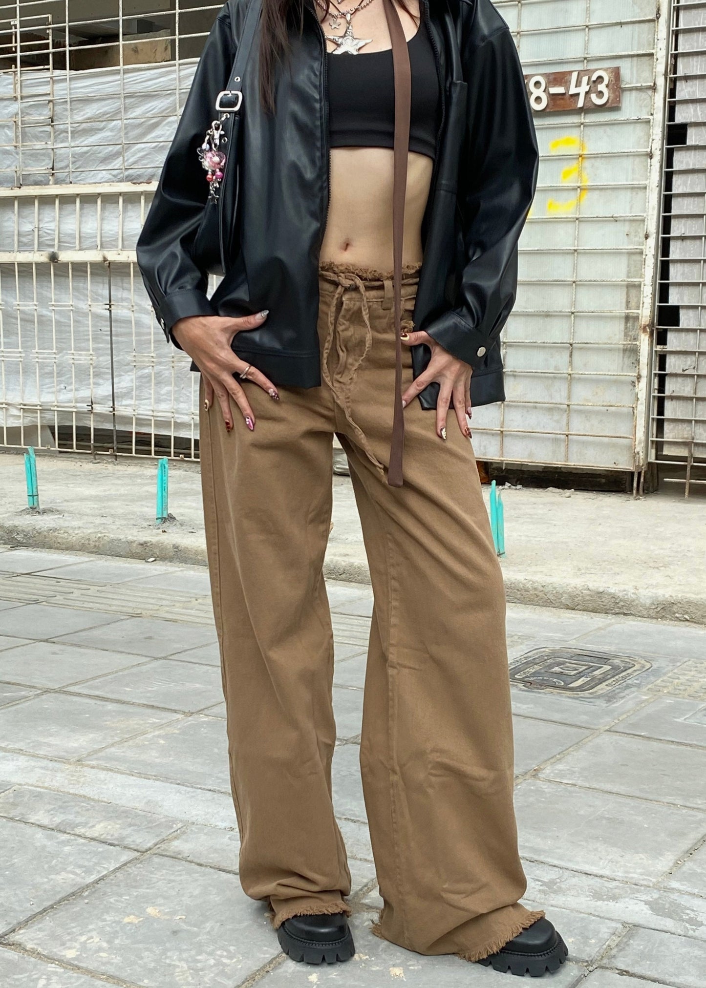 DESTROYED DENIM OCRE