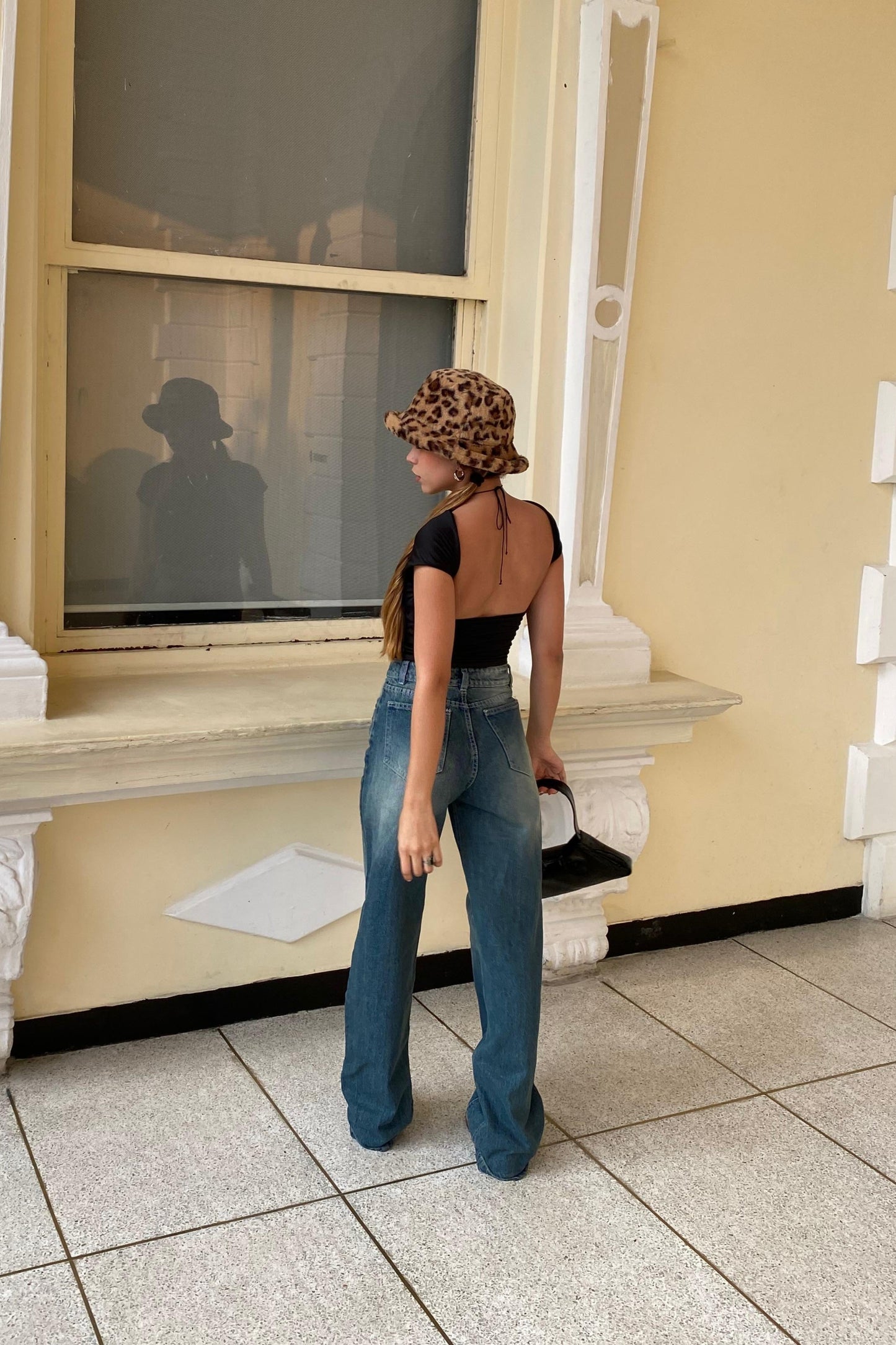 BACKLESS TOP NEGRO
