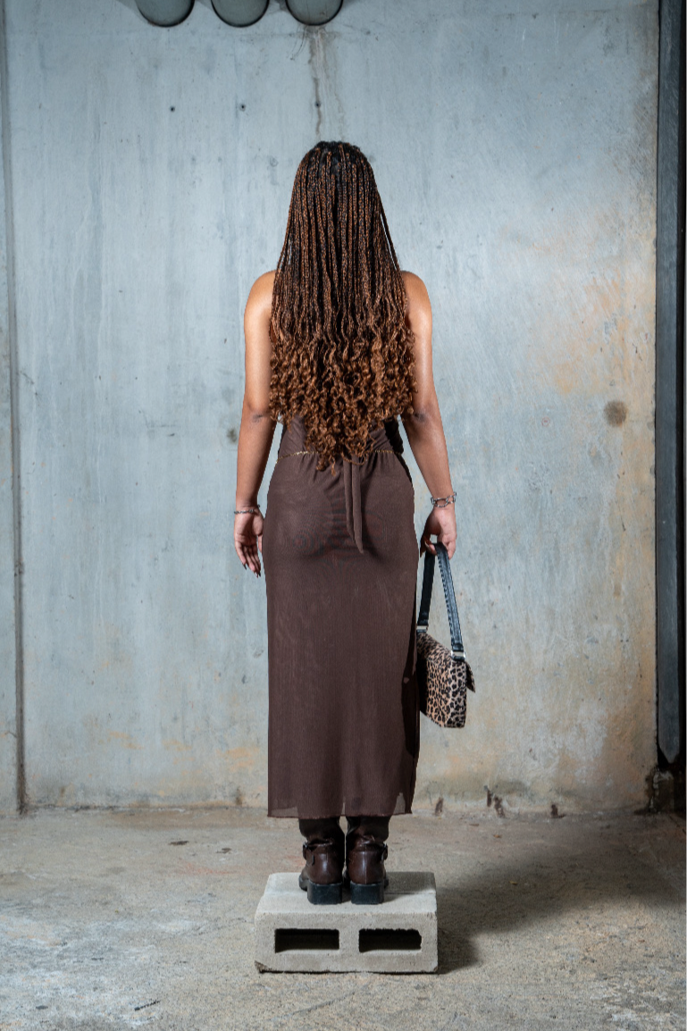 SWAN MIDI DRESS MARRÓN