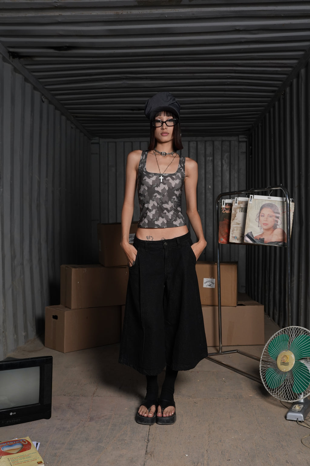 TAILORED JORTS NEGRO