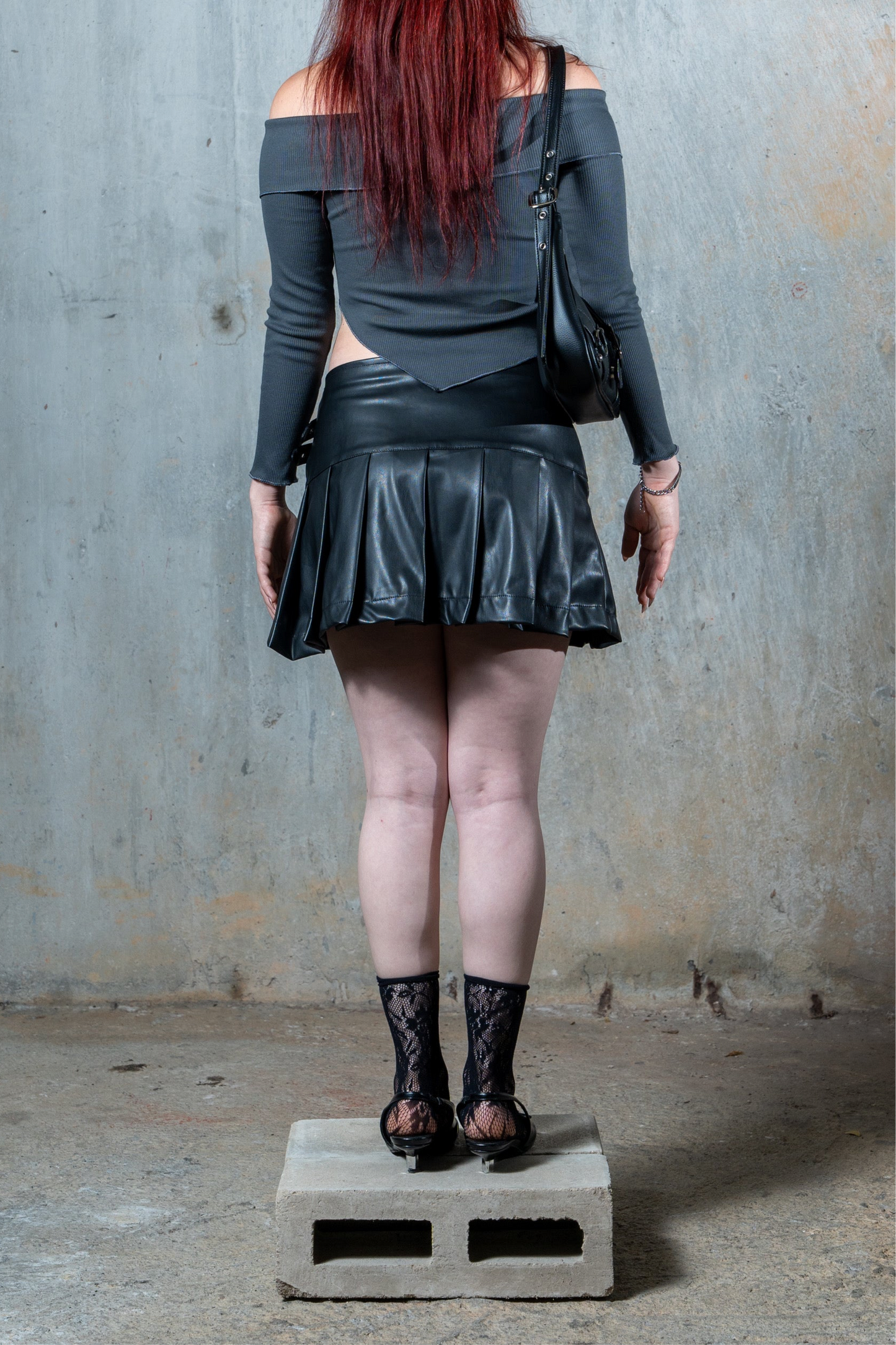 HARLEY MINI SKIRT CUERINA LOW RISE NEGRO