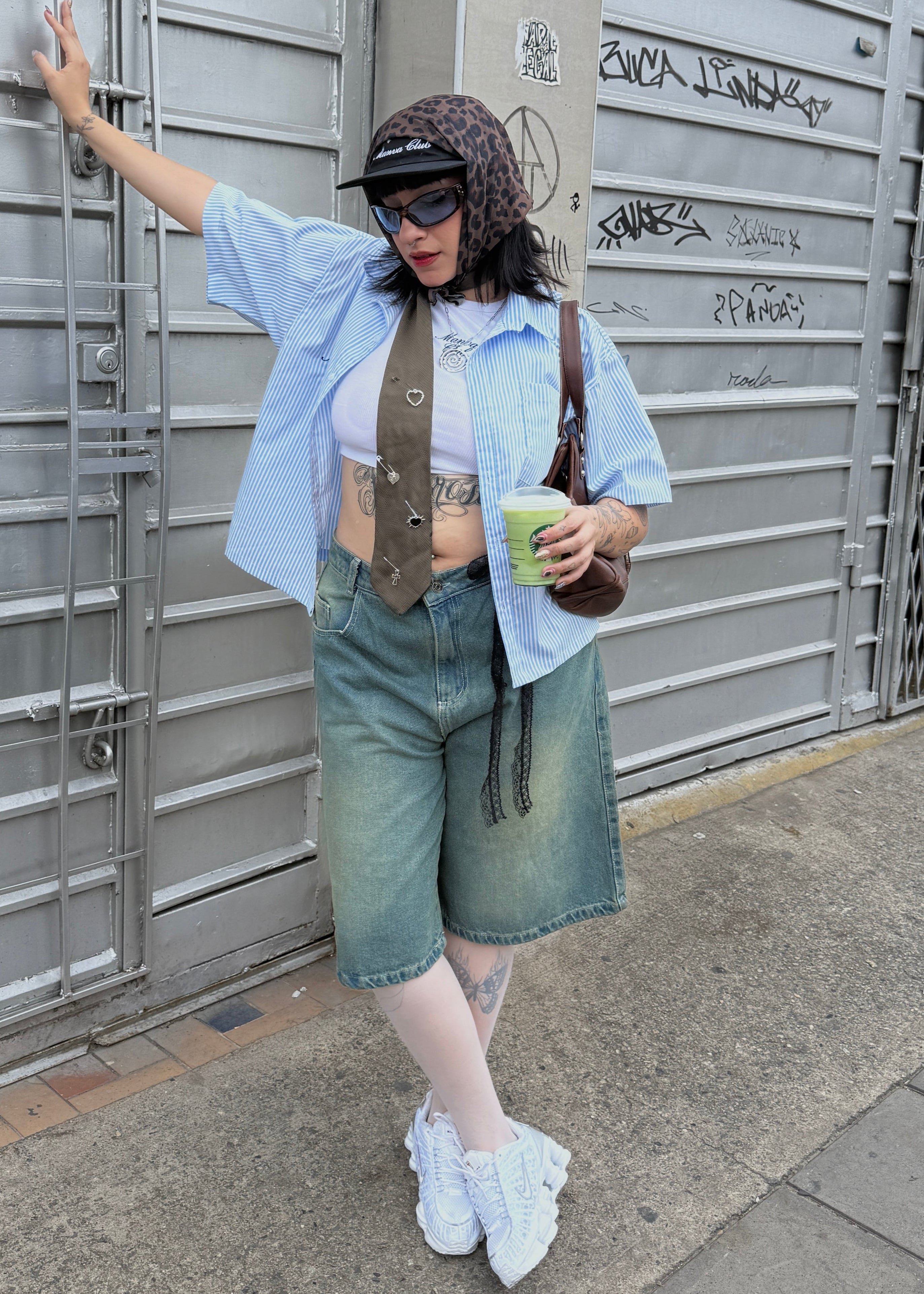 JORTS DENIM TONO CLARO