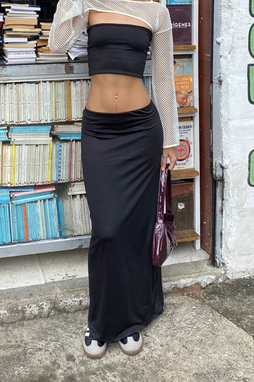 FALDA MIDI NEGRA