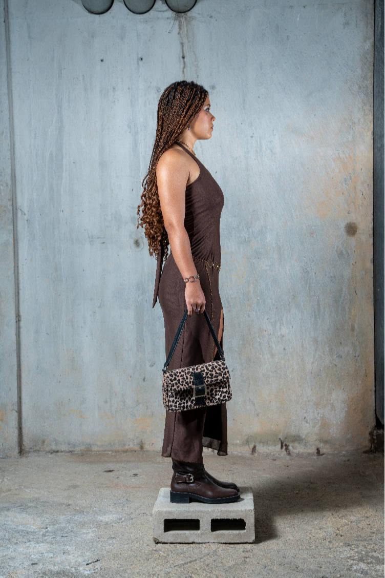 SWAN MIDI DRESS MARRÓN