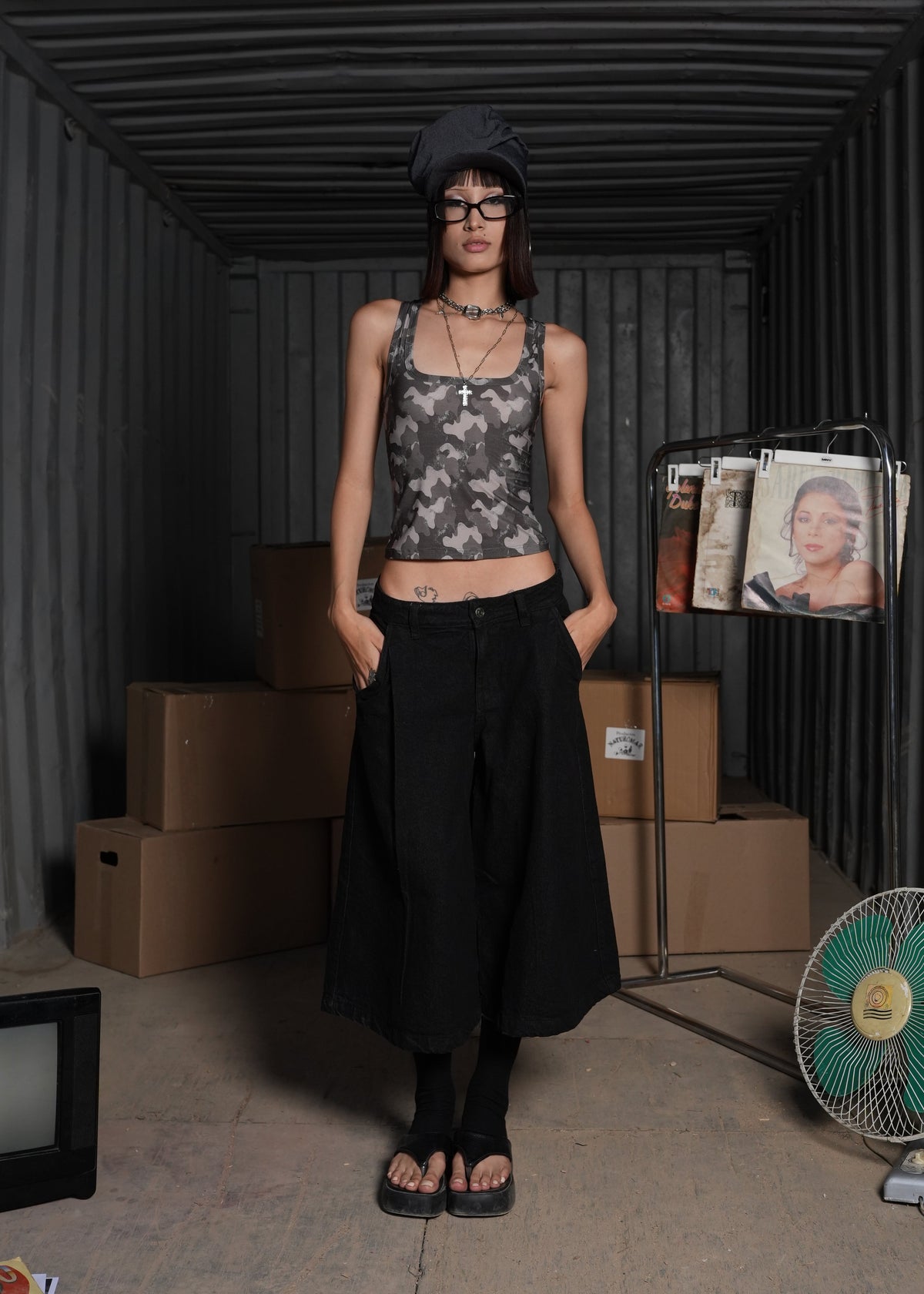 TAILORED JORTS NEGRO