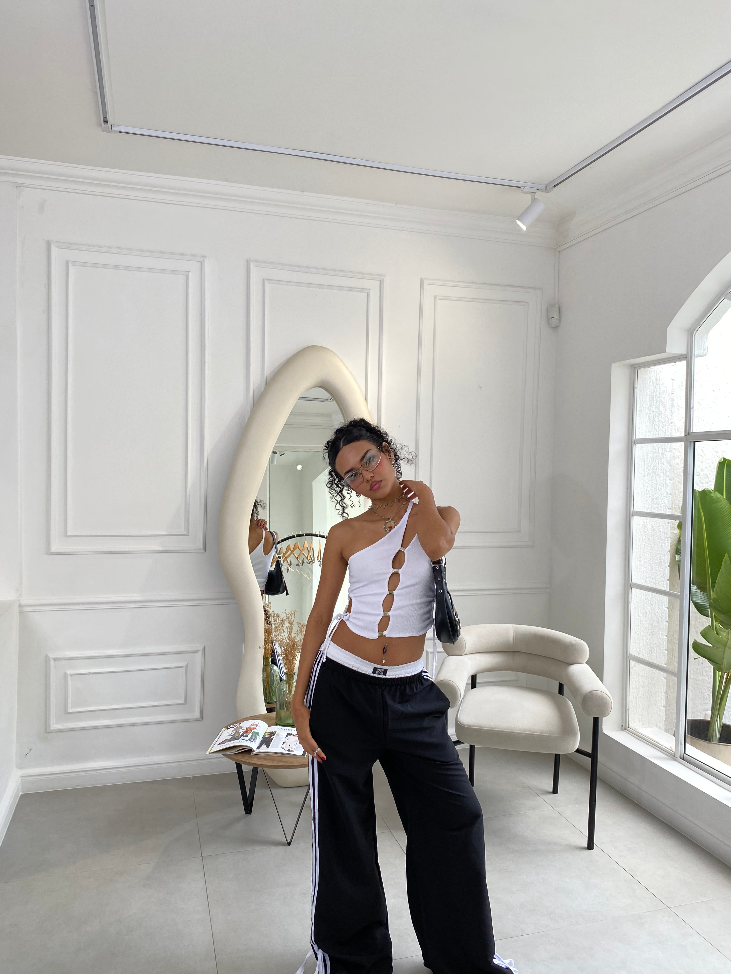 HIGH VOLTAGE TOP BLANCO