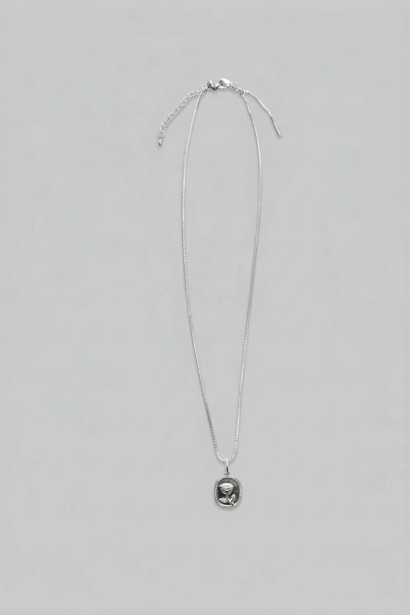 CADENA ROSA PLATEADA