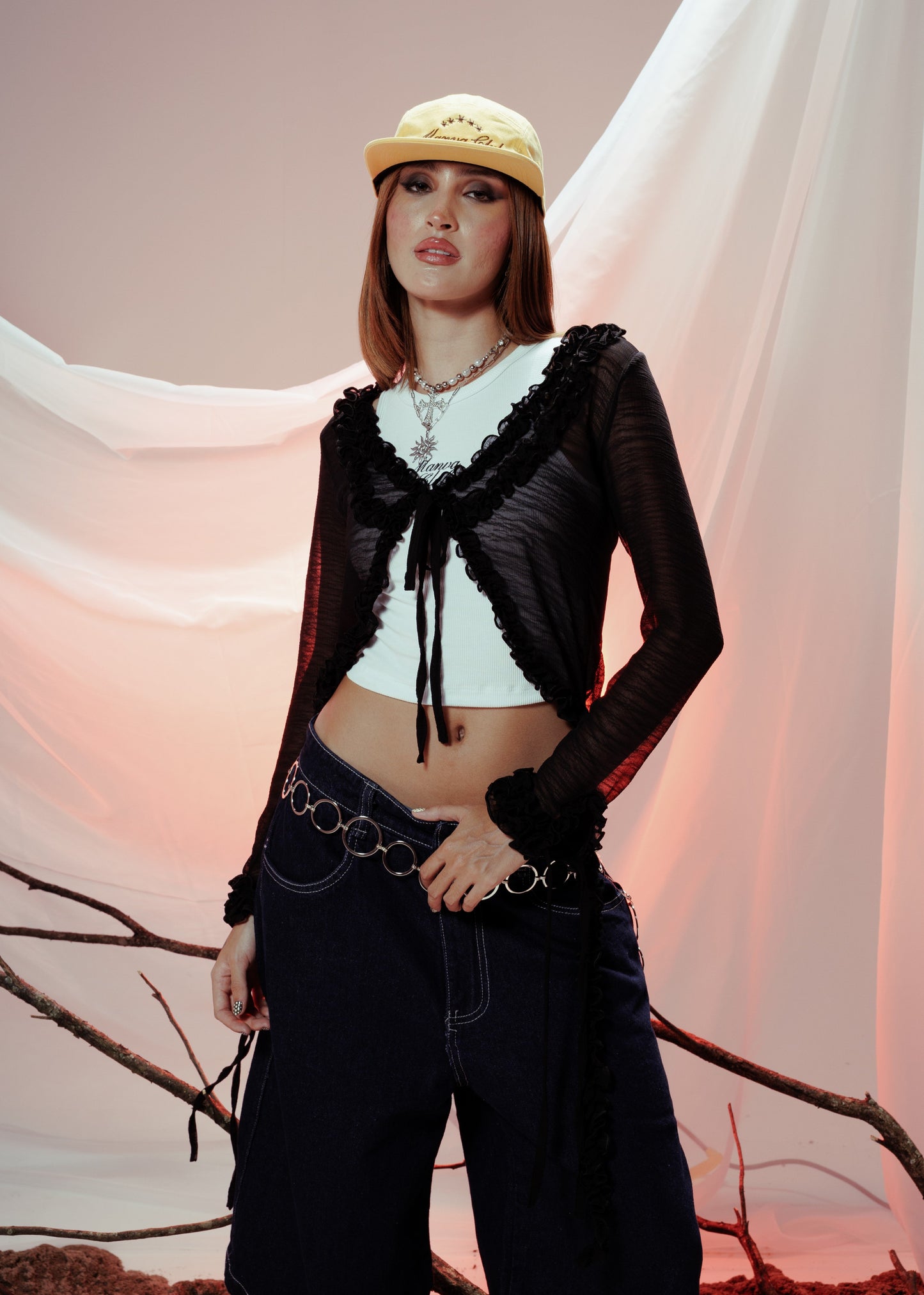 ZENDRA RUFFLE TOP NEGRO
