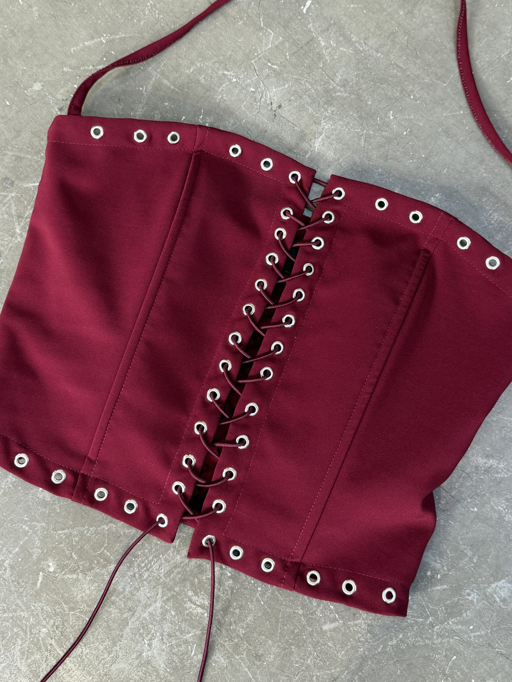 CHARMING CORSET VINO TINTO